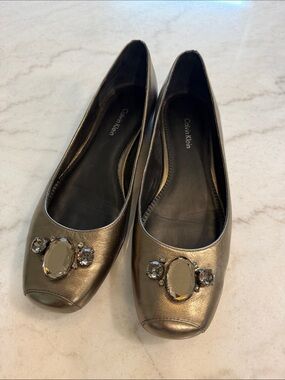 Calvin klein metallic jeweled flats olive color